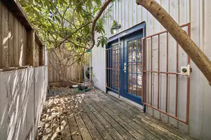 2009 Mason St, Houston, TX 77006 - Photo 21