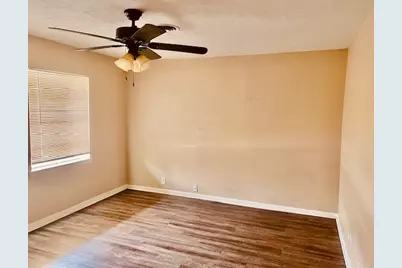 14 Richards Courts, La Marque, TX 77568 - Photo 3