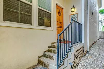 5710 Darling Street, Houston, TX 77007 - Photo 3