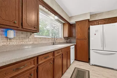 737 Holly Springs Drive, Conroe, TX 77302 - Photo 15