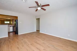 5405 Southlea St, Houston, TX 77033 - Photo 7