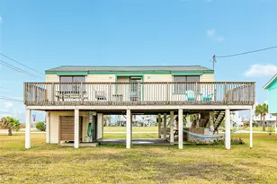 16725 Captain Bligh Rd, Jamaica Beach, TX 77554 - Photo 15