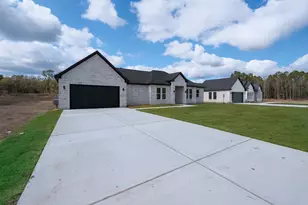 3072 Rd 66124, Dayton, TX 77535 - Photo 1