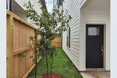 3413 St Emanuel Street, Houston, TX 77004 - Photo 9