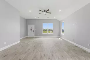 5014 E Meadow Dr, Deer Park, TX 77536 - Photo 3
