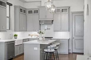 1906 W 25th St, Houston, TX 77008 - Photo 3