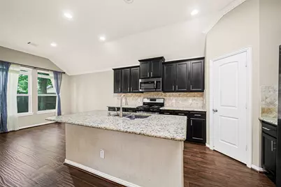 22107 Rustling Springs Drive, Spring, TX 77389 - Photo 9