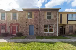 1053 Willow Oaks Cir, Pasadena, TX 77506 - Photo 1