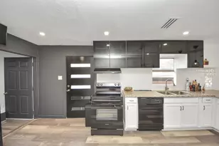 824 Wilkes St, Houston, TX 77009 - Photo 11