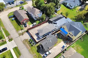 824 Wilkes St, Houston, TX 77009 - Photo 33