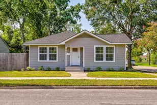 223 W Adoue St, Baytown, TX 77520 - Photo 21