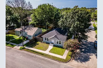 223 W Adoue Street, Baytown, TX 77520 - Photo 23