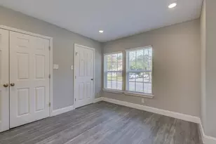 223 W Adoue St, Baytown, TX 77520 - Photo 11