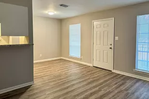 2101 6th Ave N, Texas City, TX 77590 - Photo 3