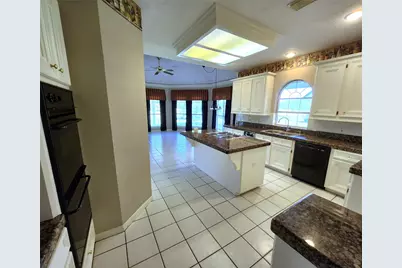 104 April Wind Drive S, Conroe, TX 77356 - Photo 15