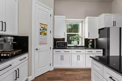 222 Elk Drive, Crosby, TX 77532 - Photo 9