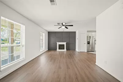 303 Rachael Lane, Friendswood, TX 77546 - Photo 3