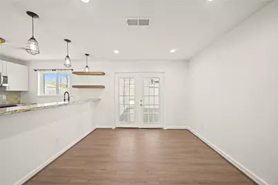 303 Rachael Lane, Friendswood, TX 77546 - Photo 5