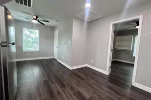 207 S Ave A, Willis, TX 77378 - Photo 5