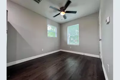 207 S Avenue A #B, Willis, TX 77378 - Photo 7