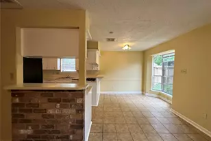 1937 Arcadia Dr, Sugar Land, TX 77498 - Photo 15