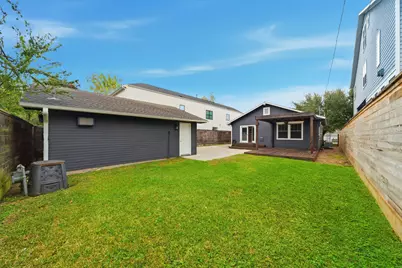 1110 E 26th Street, Houston, TX 77009 - Photo 17