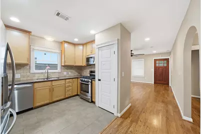 1110 E 26th Street, Houston, TX 77009 - Photo 7