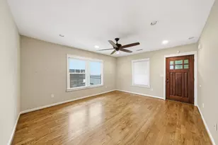 1110 E 26th St, Houston, TX 77009 - Photo 5