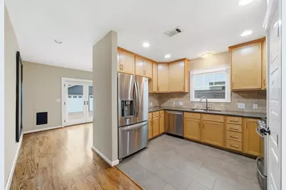 1110 E 26th Street, Houston, TX 77009 - Photo 9