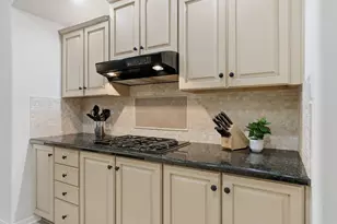 106 Longsford Circle, The Woodlands, TX 77382 - Photo 11