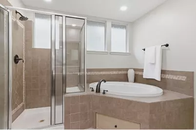 106 Longsford Circle, The Woodlands, TX 77382 - Photo 19