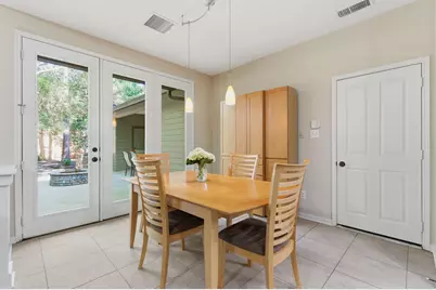 106 Longsford Circle, The Woodlands, TX 77382 - Photo 13