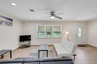 317 County Road 4392, Hillister, TX 77624 - Photo 9