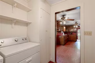 118 Pine Ridge Ln, Huntsville, TX 77340 - Photo 13