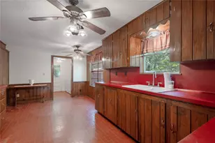 118 Pine Ridge Ln, Huntsville, TX 77340 - Photo 11
