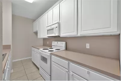 180 Binnacle Court #B, Willis, TX 77318 - Photo 5