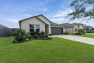 10520 Deussen Ln, Texas City, TX 77591 - Photo 3