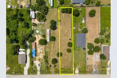 1598 County Road 3542, Cleveland, TX 77327 - Photo 3
