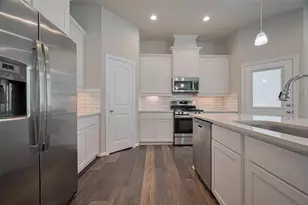 363 Biltmore Loop, Montgomery, TX 77316 - Photo 13