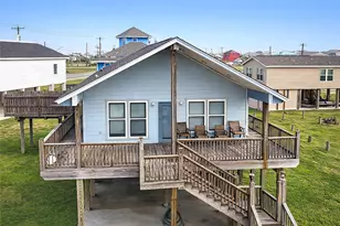 994 Nassau Dr, Crystal Beach, TX 77650 - Photo 3