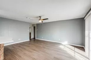 5426 Fairgreen Ln, Houston, TX 77048 - Photo 9