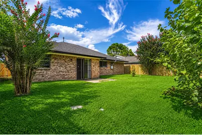 5426 Fairgreen Lane, Houston, TX 77048 - Photo 25