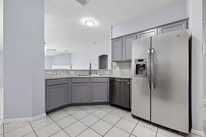 8810 Barron Wood Circle Circle, Houston, TX 77083 - Photo 9