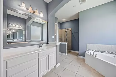 6822 Regal Lakes Drive, Katy, TX 77493 - Photo 13