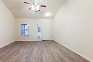 12314 Roy Mix Bohn Lane, Houston, TX 77044 - Photo 5