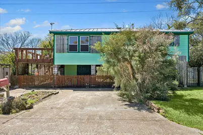 1009 3rd Street, Seabrook, TX 77586 - Photo 1
