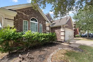 8319 Montego Bay Dr, Baytown, TX 77523 - Photo 11