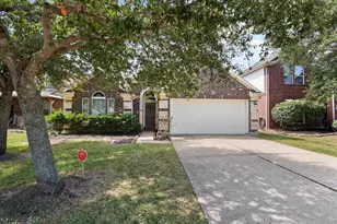 8319 Montego Bay Dr, Baytown, TX 77523 - Photo 9