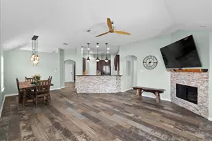 8319 Montego Bay Dr, Baytown, TX 77523 - Photo 13