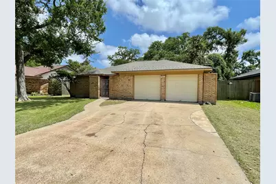241 Crestwood Street, Clute, TX 77531 - Photo 1